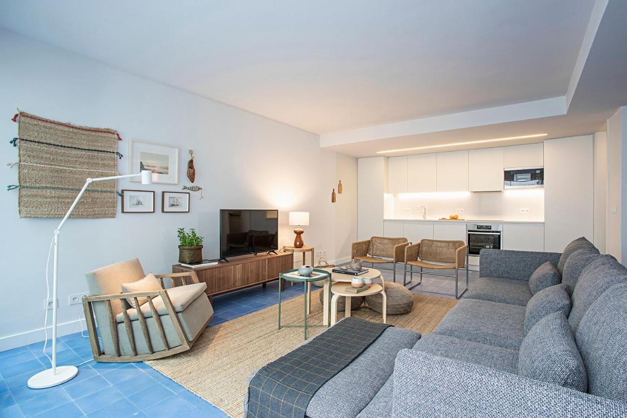 Piso Azul Premium Apartments In Bairro Alto By Lovelystay Lisbon Bagian luar foto