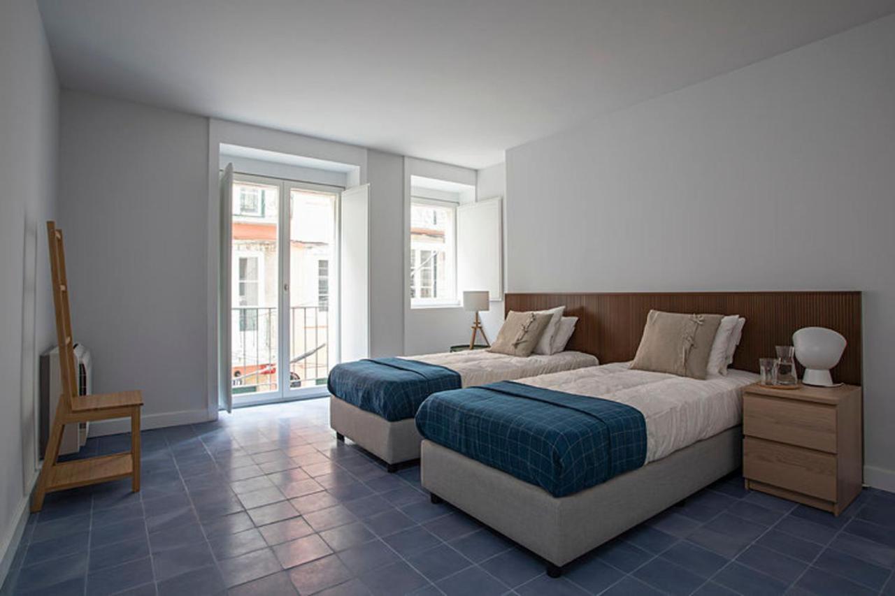 Piso Azul Premium Apartments In Bairro Alto By Lovelystay Lisbon Bagian luar foto