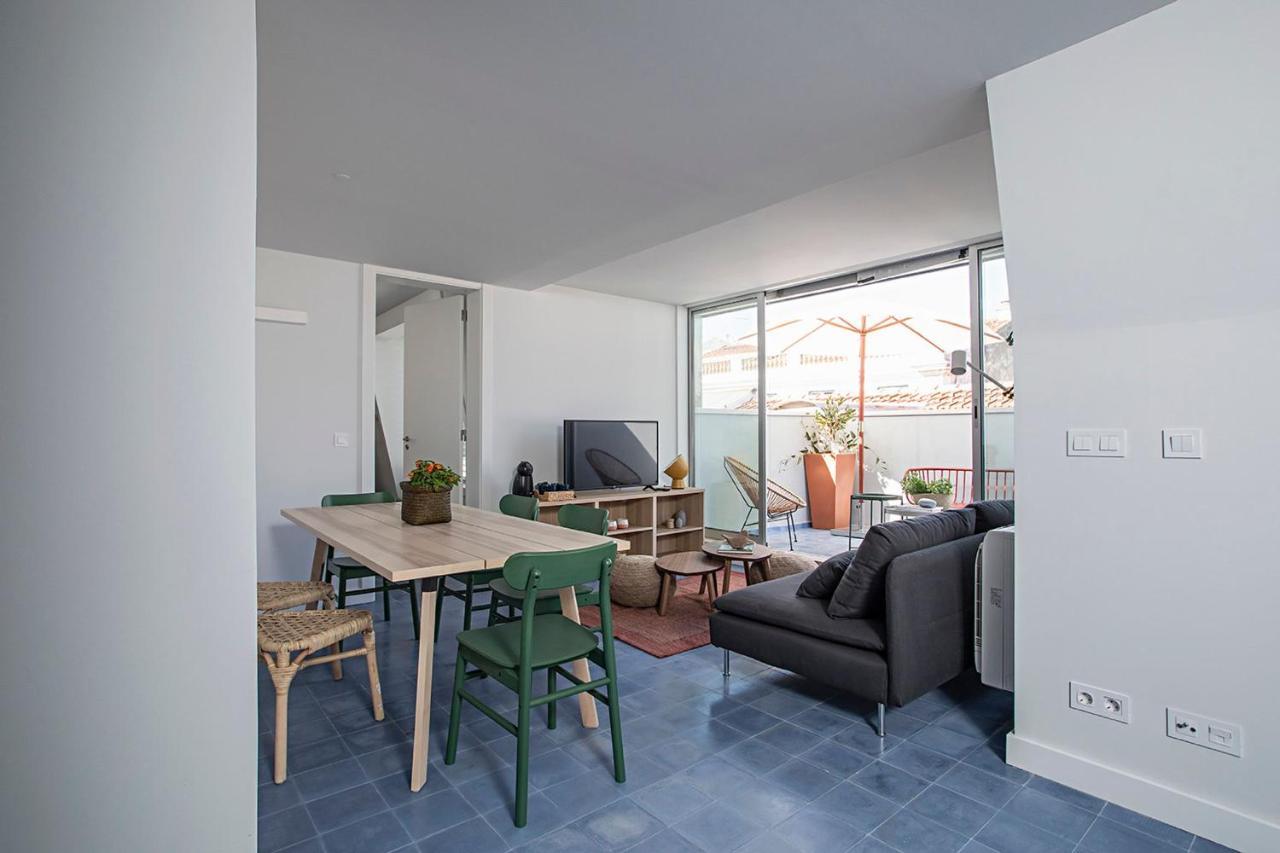 Piso Azul Premium Apartments In Bairro Alto By Lovelystay Lisbon Bagian luar foto