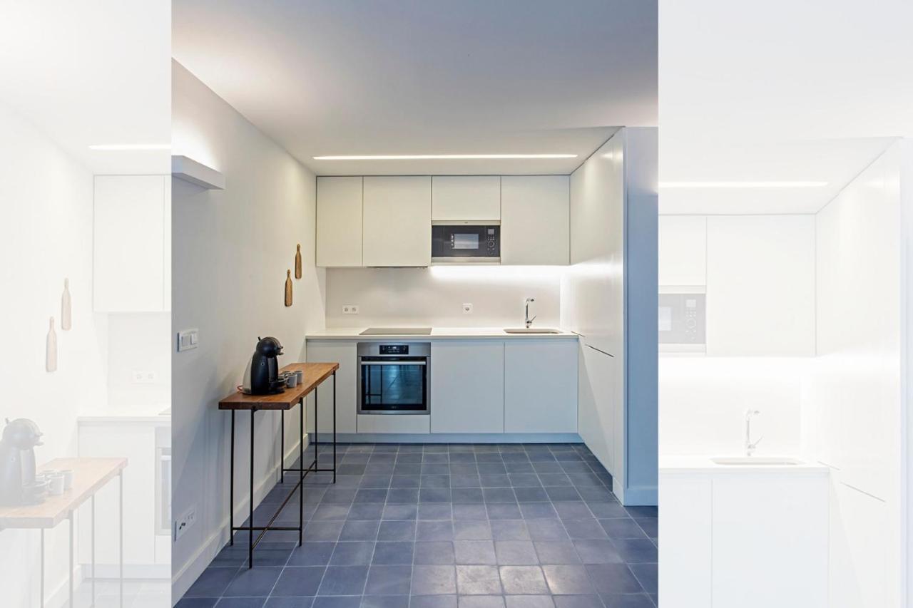 Piso Azul Premium Apartments In Bairro Alto By Lovelystay Lisbon Bagian luar foto